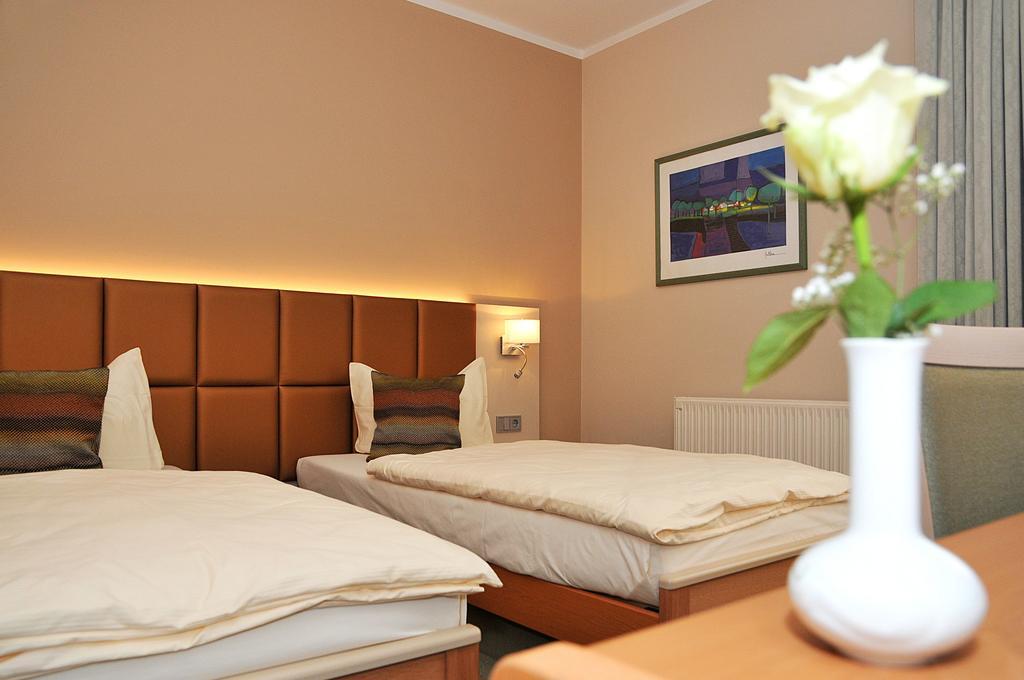Hotel Friesen Werdau Kültér fotó